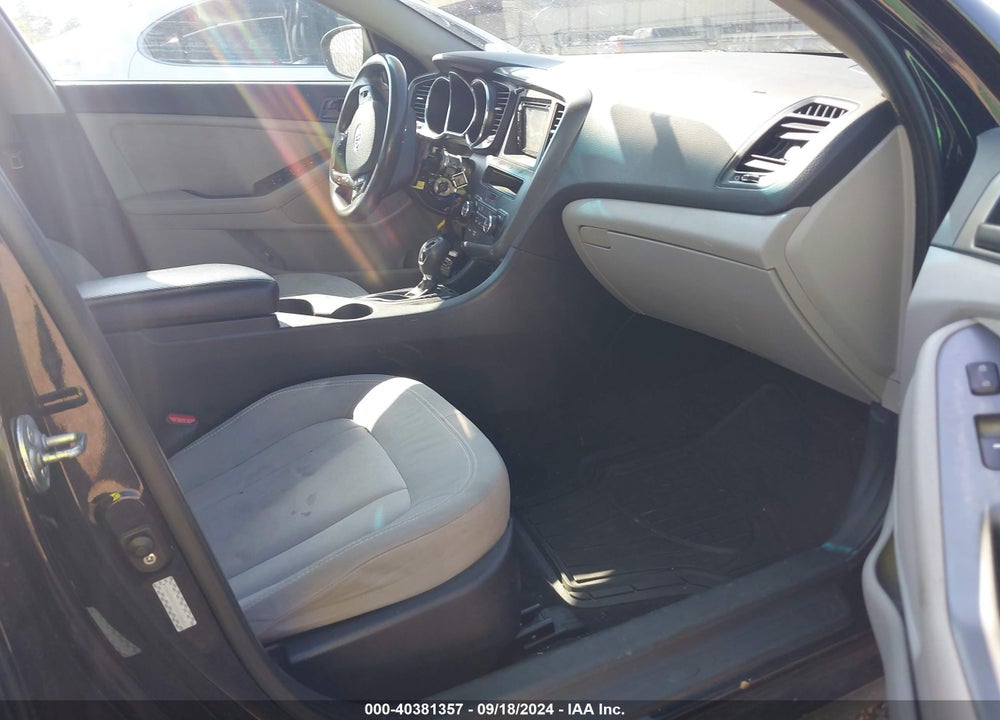2011 KIA OPTIMA LX VIN: KNAGM4A74B5154865