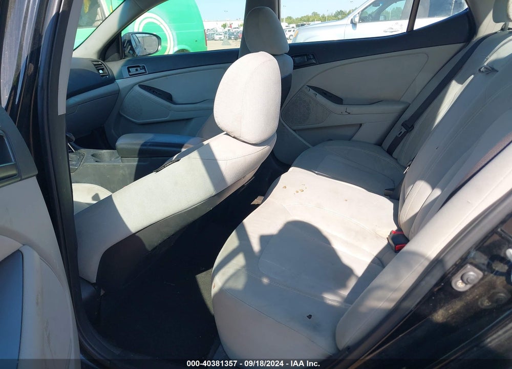 2011 KIA OPTIMA LX VIN: KNAGM4A74B5154865