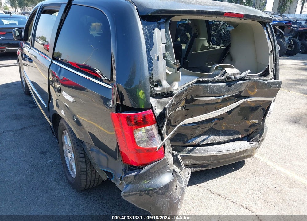 2011 CHRYSLER TOWN & COUNTRY TOURING VIN: 2A4RR5DGXBR734472