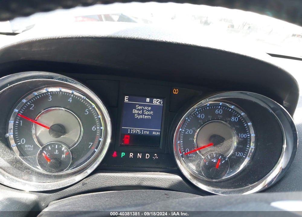 2011 CHRYSLER TOWN & COUNTRY TOURING VIN: 2A4RR5DGXBR734472