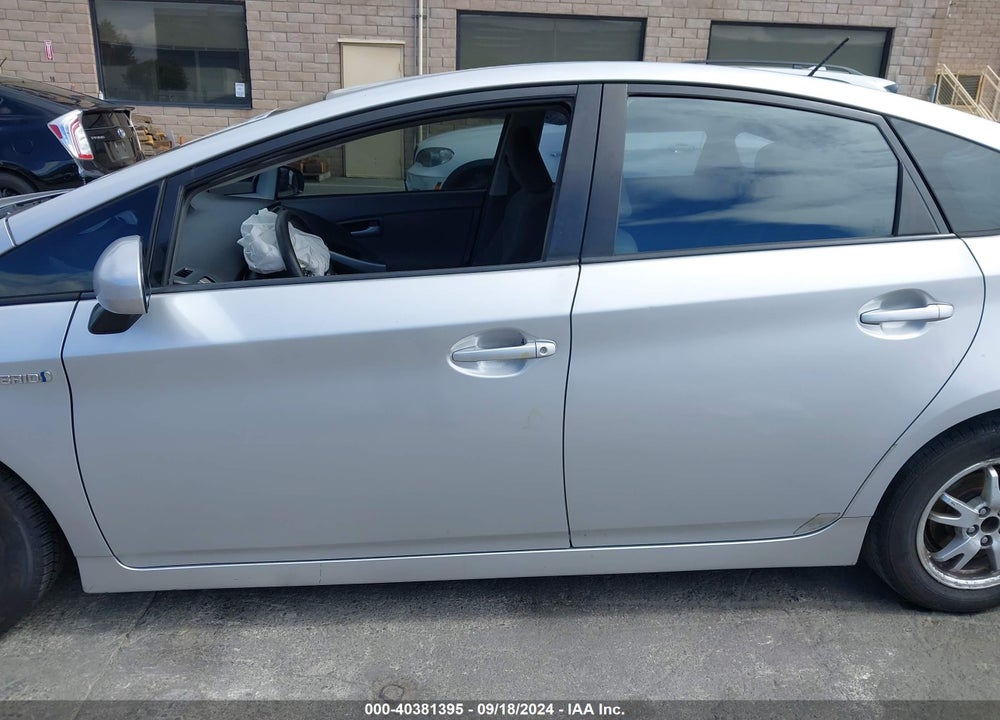 2011 TOYOTA PRIUS TWO VIN: JTDKN3DU6B1404538