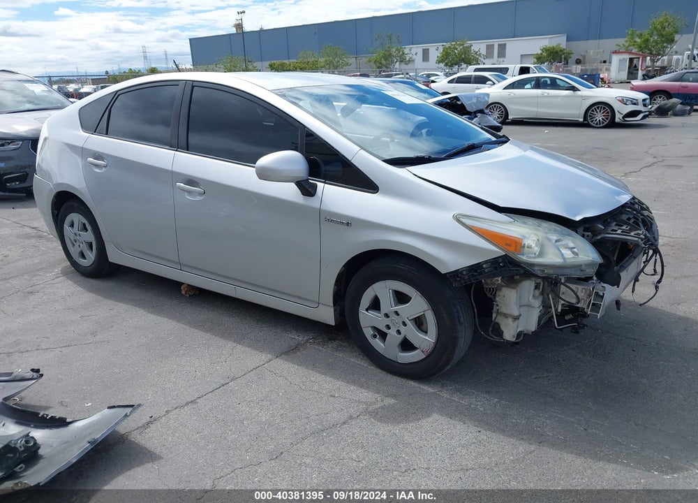 2011 TOYOTA PRIUS TWO VIN: JTDKN3DU6B1404538