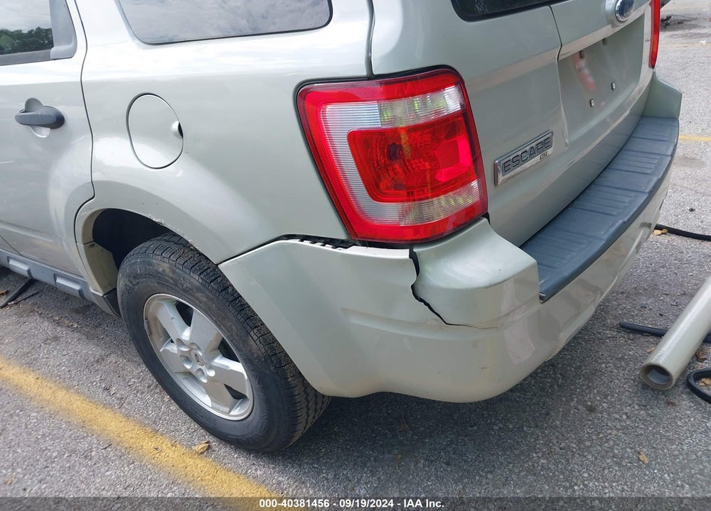 2008 FORD ESCAPE XLT VIN: 1FMCU03108KA05992