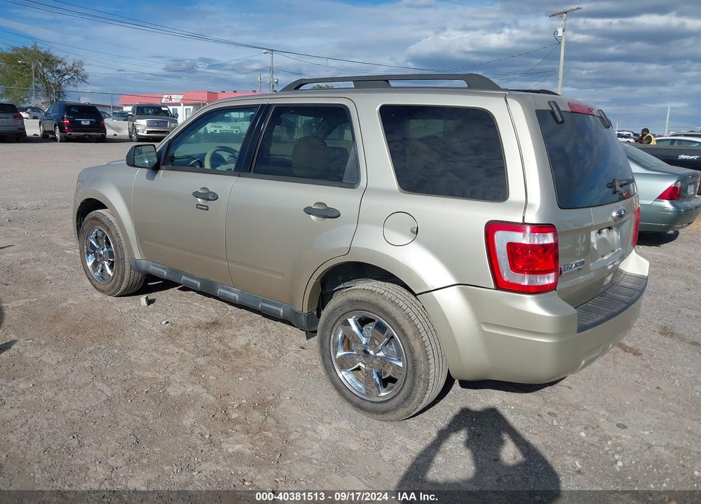 2010 FORD ESCAPE XLT VIN: 1FMCU0D77AKC71180
