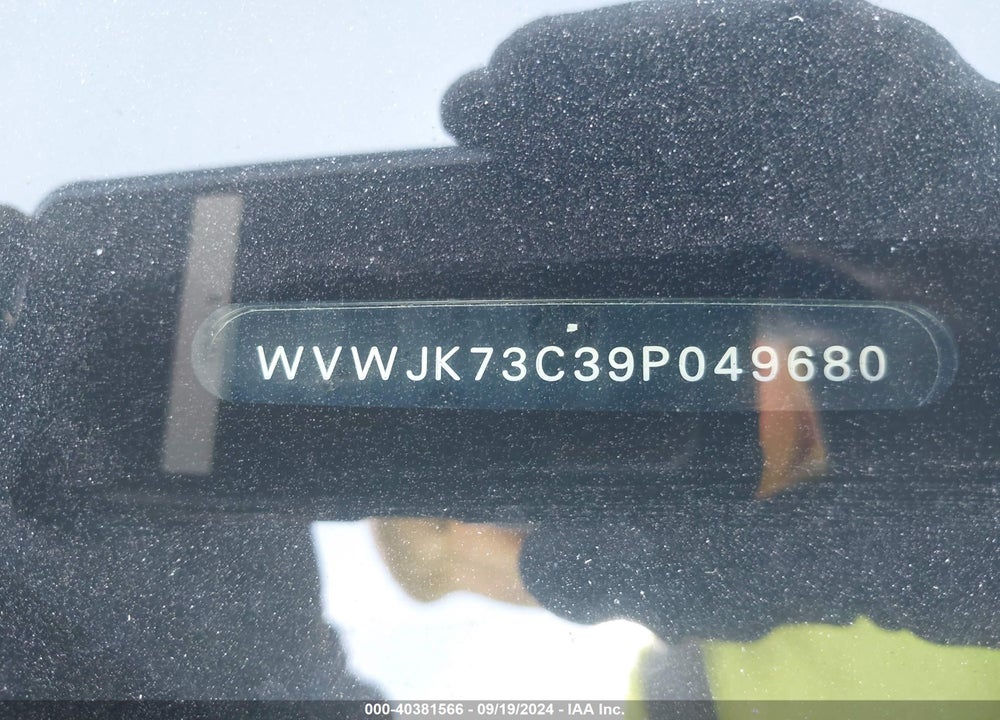2009 VOLKSWAGEN PASSAT KOMFORT VIN: WVWJK73C39P049680