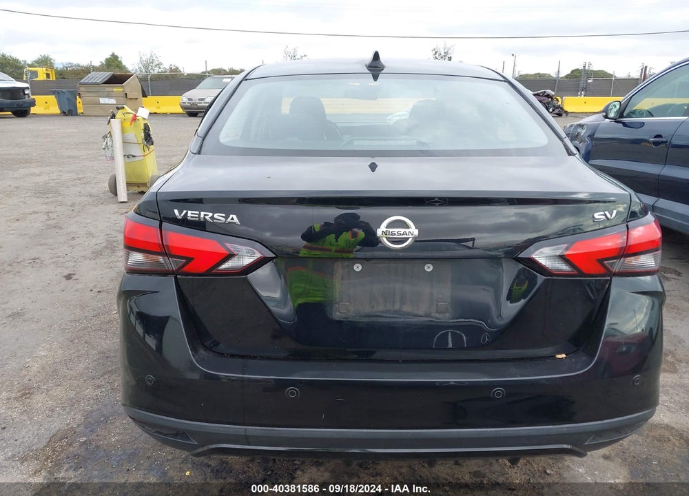 2020 NISSAN VERSA SV XTRONIC CVT VIN: 3N1CN8EV5LL865378