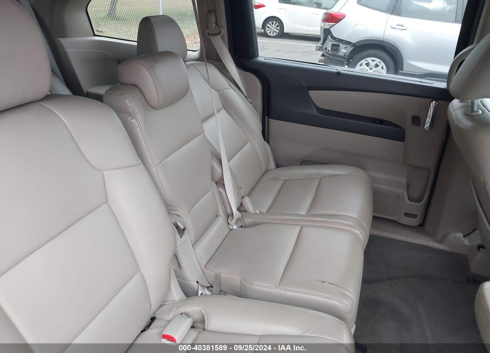2015 HONDA ODYSSEY EX-L VIN: 5FNRL5H60FB083542
