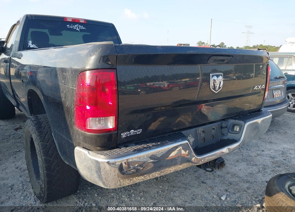 2015 RAM 2500 TRADESMAN VIN: 3C6MR5AJ2FG636796