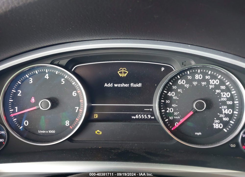 2014 VOLKSWAGEN TOUAREG 3.6L LUX VIN: WVGEF9BP1ED000877