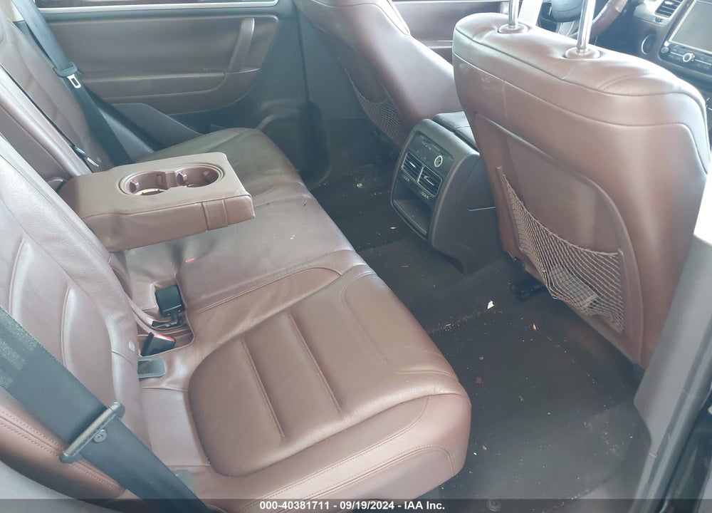 2014 VOLKSWAGEN TOUAREG 3.6L LUX VIN: WVGEF9BP1ED000877