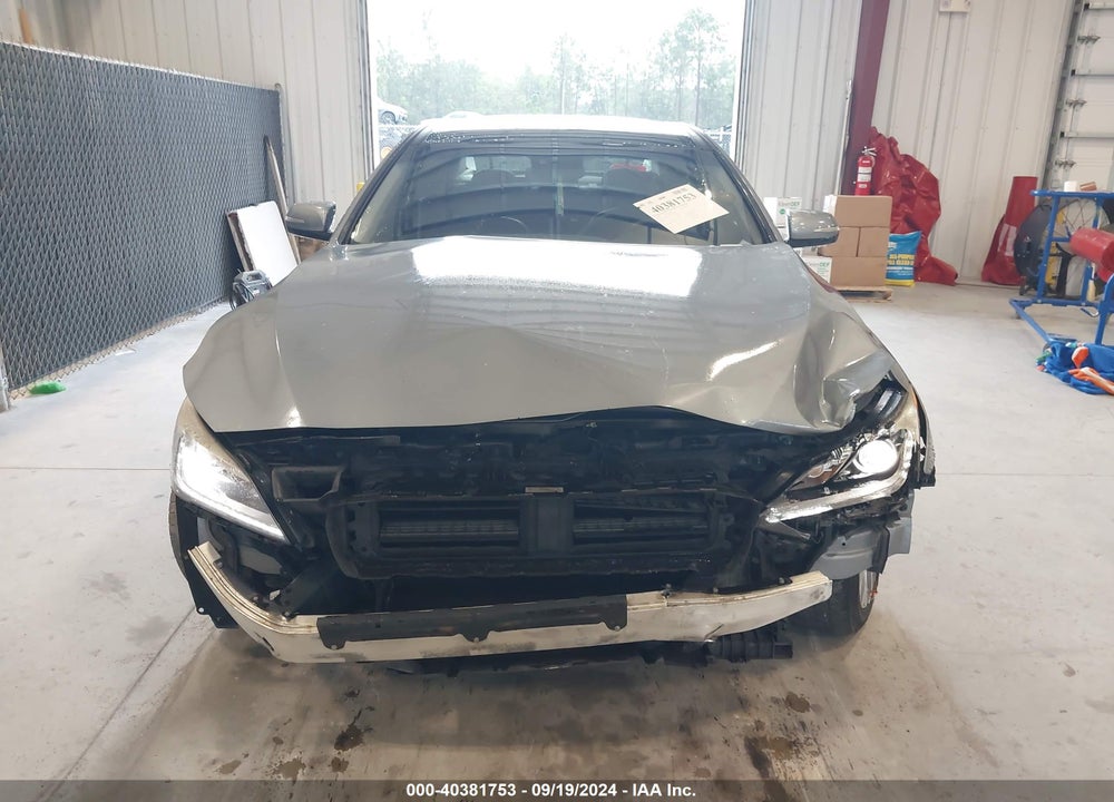 2016 HYUNDAI GENESIS 3.8 VIN: KMHGN4JE8GU138577