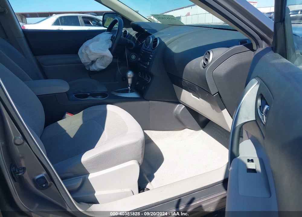 2015 NISSAN ROGUE SELECT S VIN: JN8AS5MT1FW657769