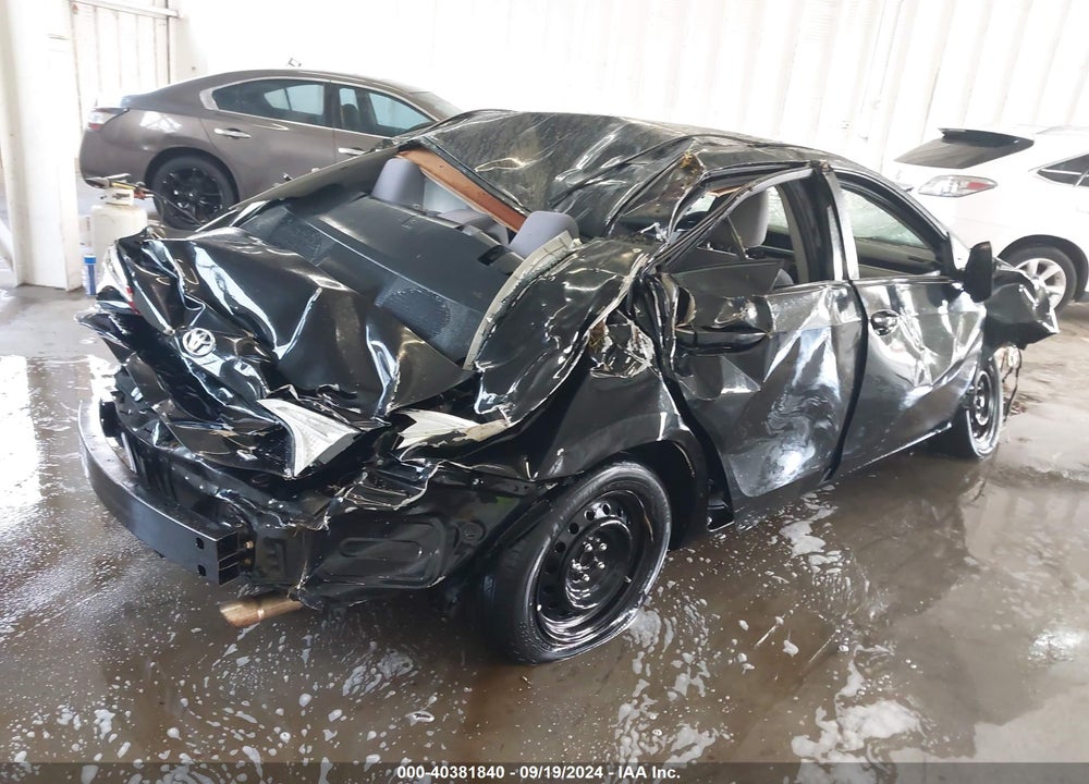 2014 TOYOTA COROLLA LE VIN: 2T1BURHE5EC174483