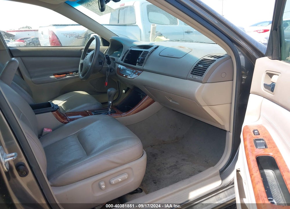 2004 TOYOTA CAMRY XLE VIN: 4T1BE32K24U844738
