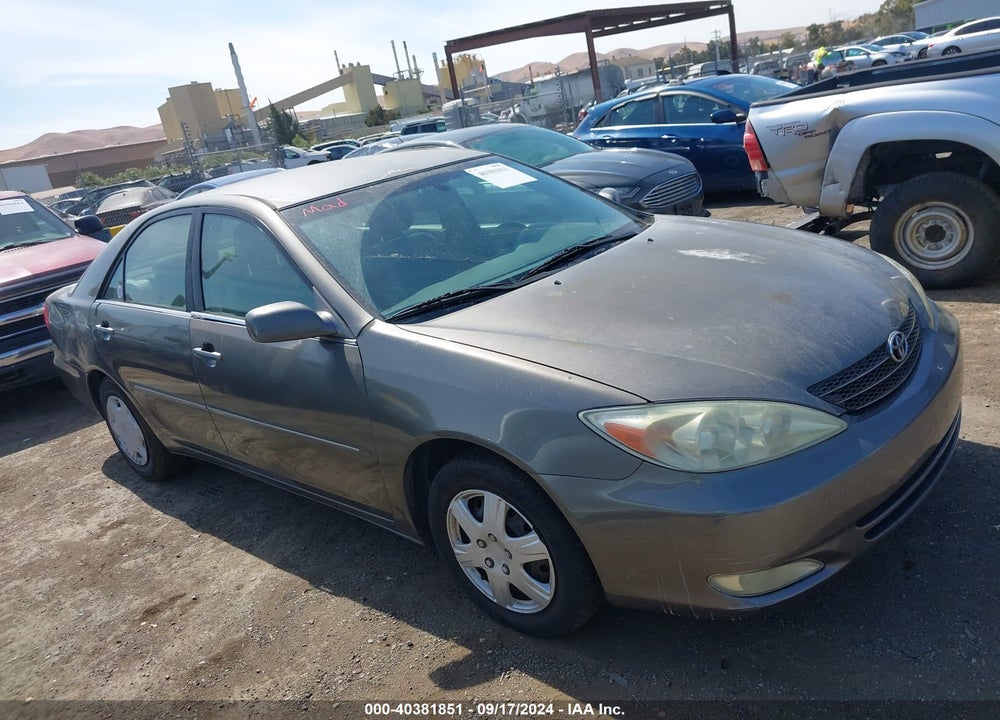 2004 TOYOTA CAMRY XLE VIN: 4T1BE32K24U844738