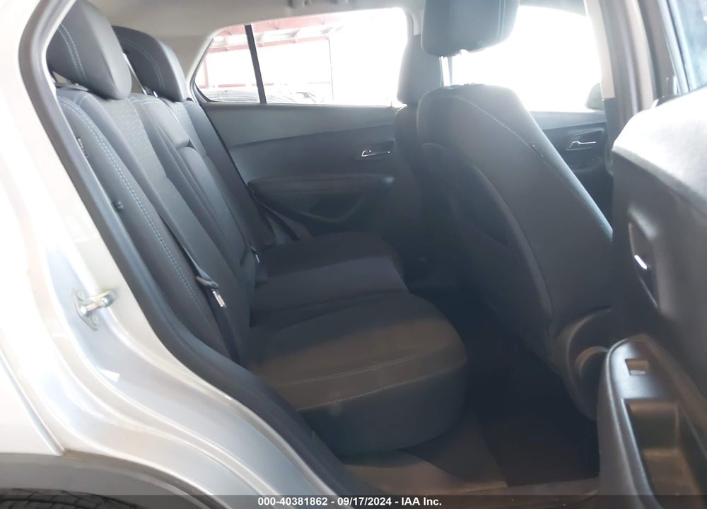 2015 CHEVROLET TRAX 1LS VIN: 3GNCJKSB0FL243041