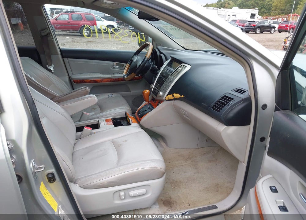2005 LEXUS RX 330 VIN: 2T2HA31U15C052703