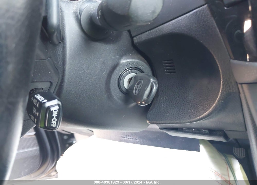 2015 TOYOTA COROLLA S PLUS VIN: 2T1BURHE3FC481328