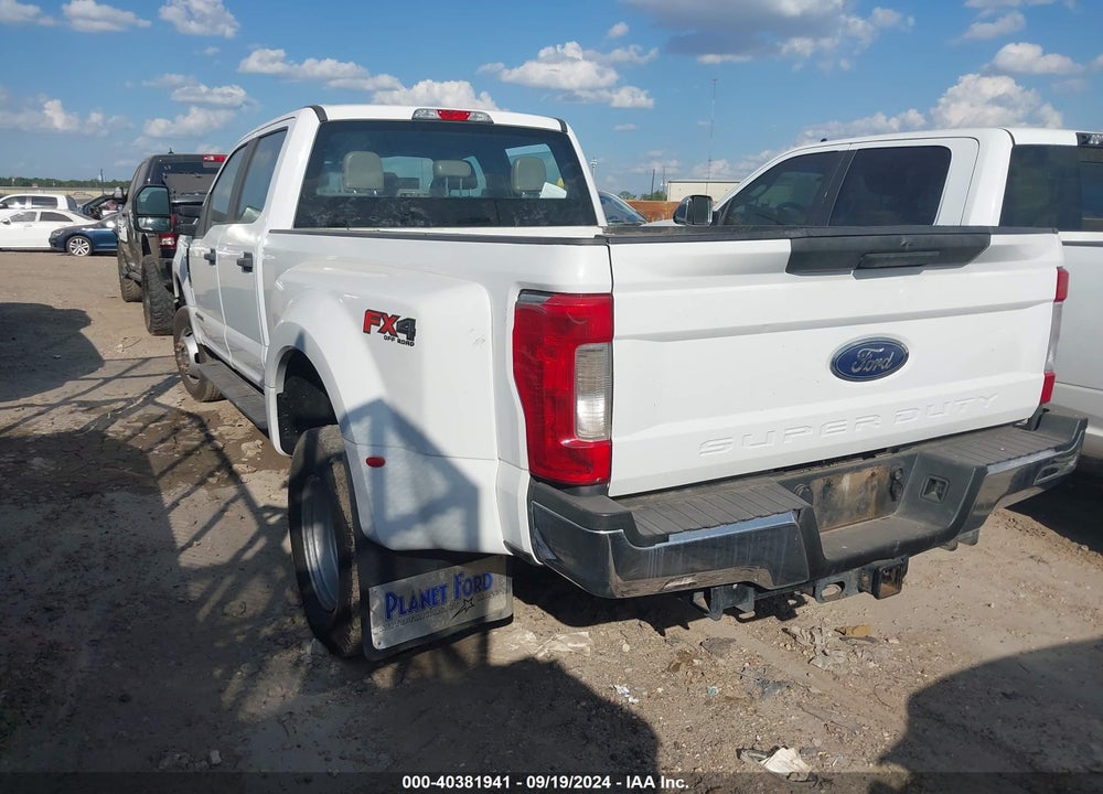 2017 FORD F-350 XL VIN: 1FT8W3DT8HEF45790
