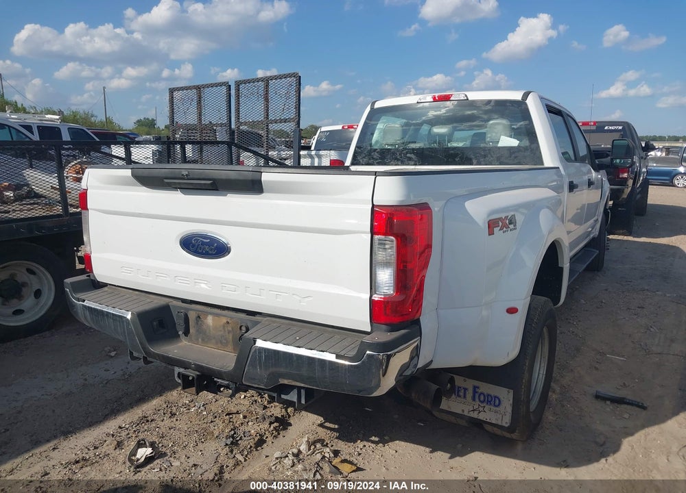 2017 FORD F-350 XL VIN: 1FT8W3DT8HEF45790