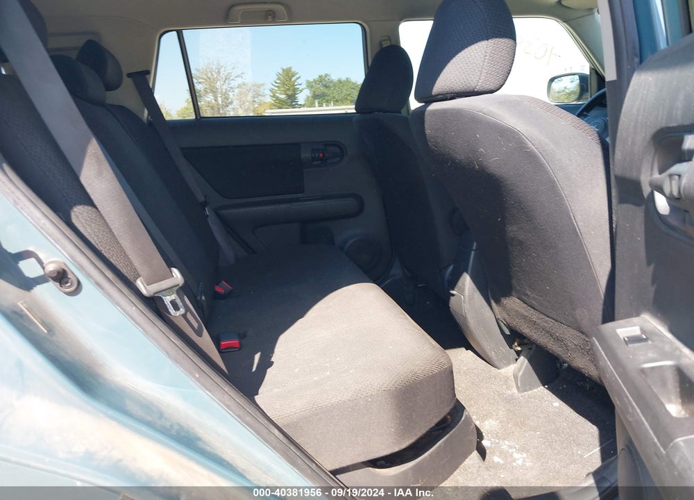 2010 SCION XB VIN: JTLZE4FE3A1100631