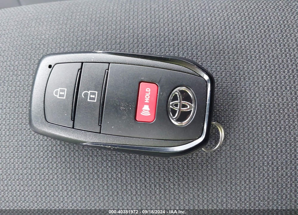 2024 TOYOTA COROLLA CROSS LE VIN: 7MUBAABG5RV105915