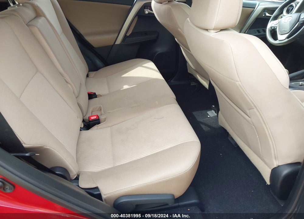 2015 TOYOTA RAV4 XLE VIN: 2T3RFREV6FW242939