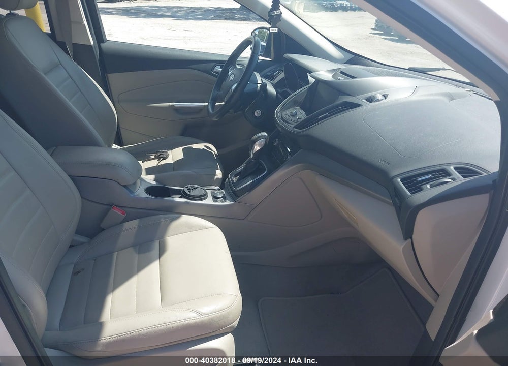 2014 FORD ESCAPE SE VIN: 1FMCU0GX3EUB76671