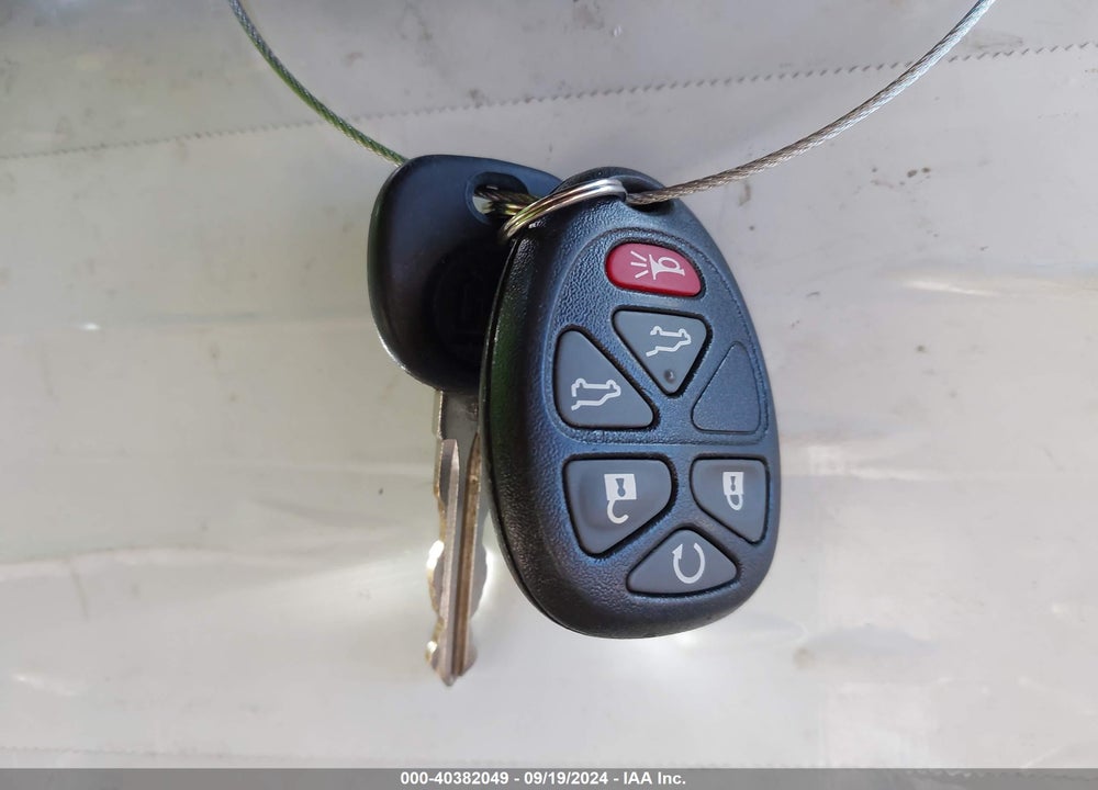2012 GMC YUKON XL 1500 DENALI VIN: 1GKS2MEF0CR120523