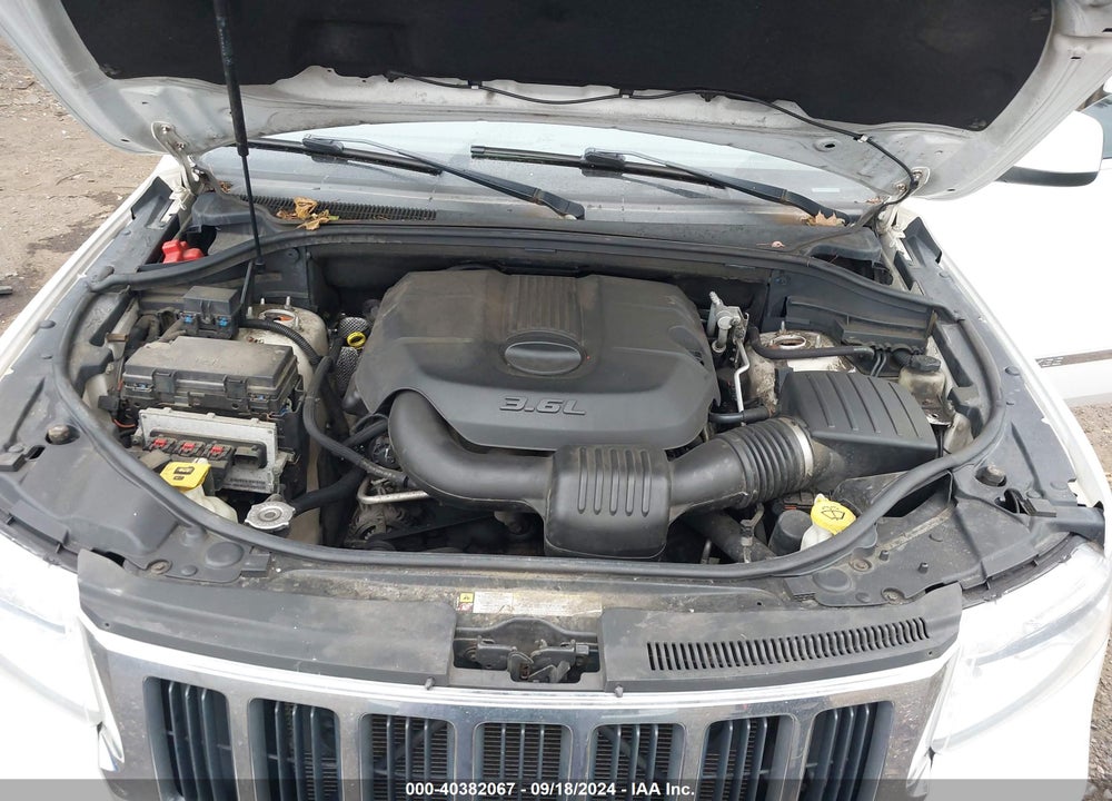 2011 JEEP GRAND CHEROKEE LAREDO VIN: 1J4RR4GG3BC511866