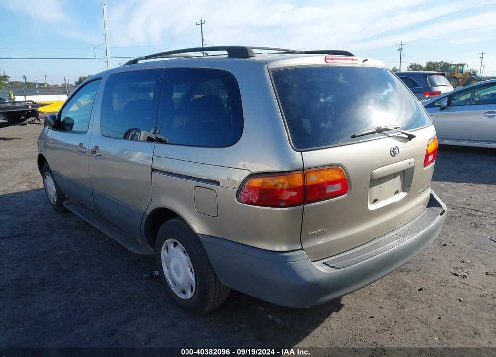 2000 TOYOTA SIENNA LE VIN: 4T3ZF13C3YU233816