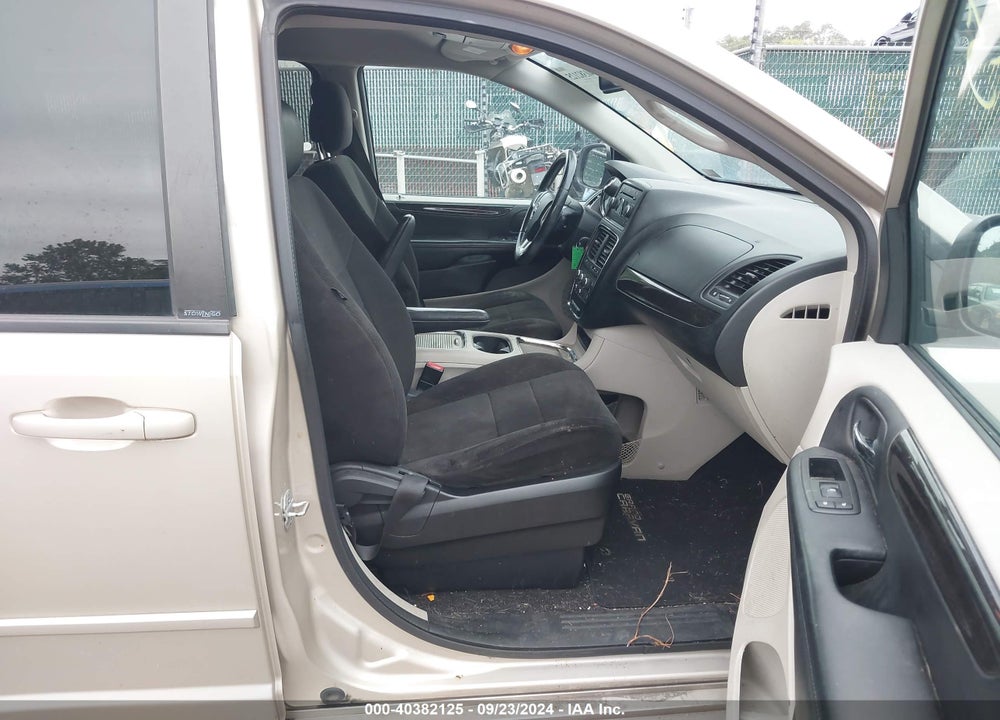 2012 DODGE GRAND CARAVAN SXT VIN: 2C4RDGCG4CR340467