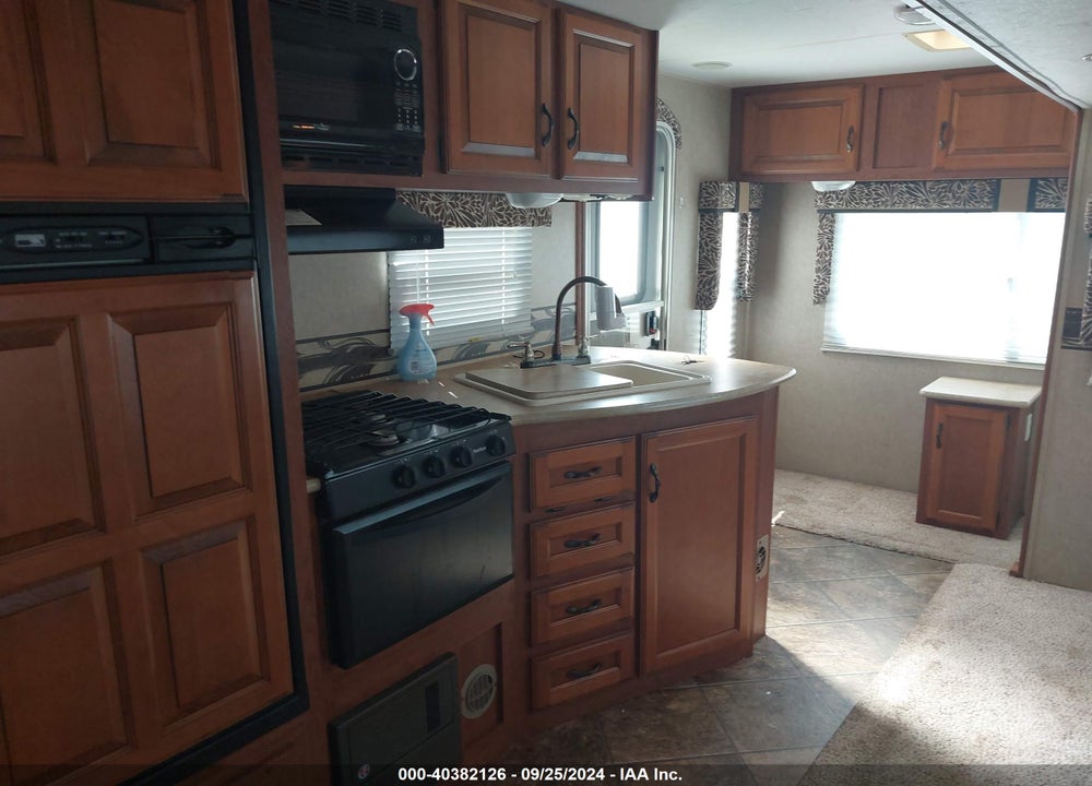 2013 CAMP INDUSTRIES CAMPER VIN: 4EZTP2824D8023734