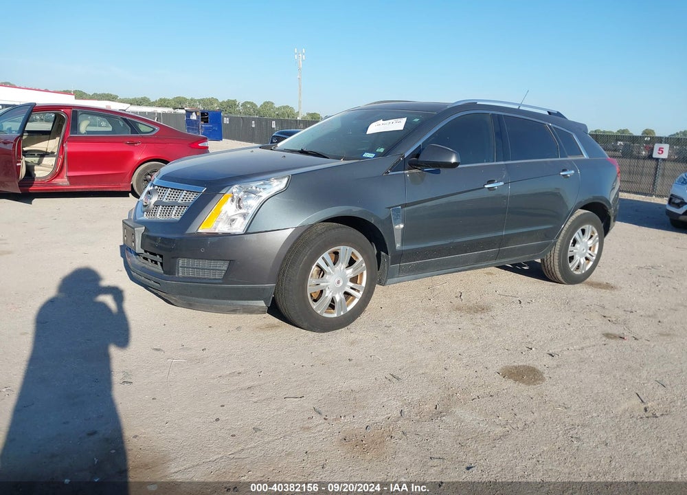 2010 CADILLAC SRX LUXURY COLLECTION VIN: 3GYFNAEY4AS557689