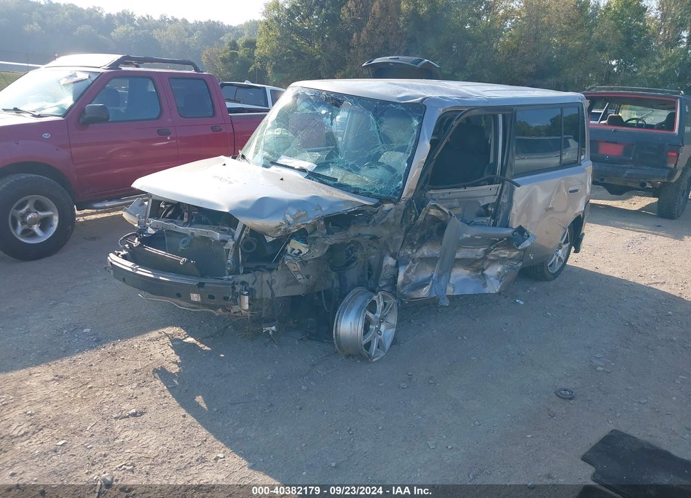 2005 SCION XB VIN: JTLKT324250219877