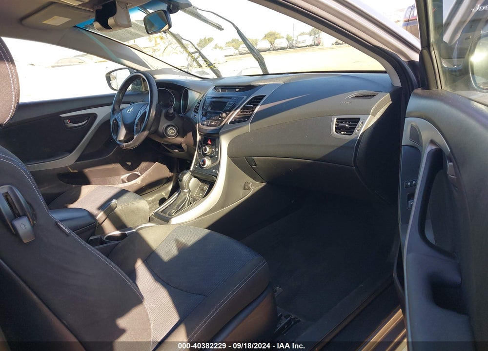 2014 HYUNDAI ELANTRA VIN: KMHDH6AHXEU027624