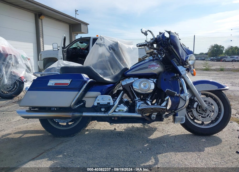 2007 HARLEY-DAVIDSON FLHTCUI VIN: 1HD1FC4177Y637291
