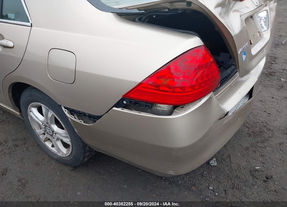 2007 HONDA ACCORD 2.4 EX VIN: 1HGCM56847A155085