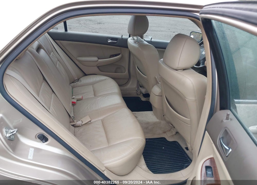 2007 HONDA ACCORD 2.4 EX VIN: 1HGCM56847A155085