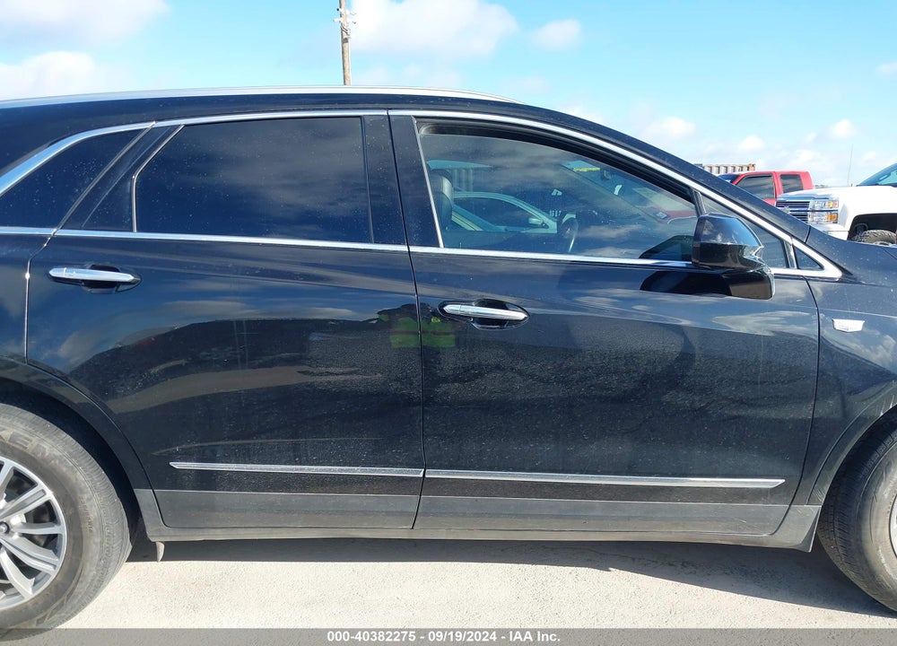 2017 CADILLAC XT5 LUXURY VIN: 1GYKNBRS8HZ118633