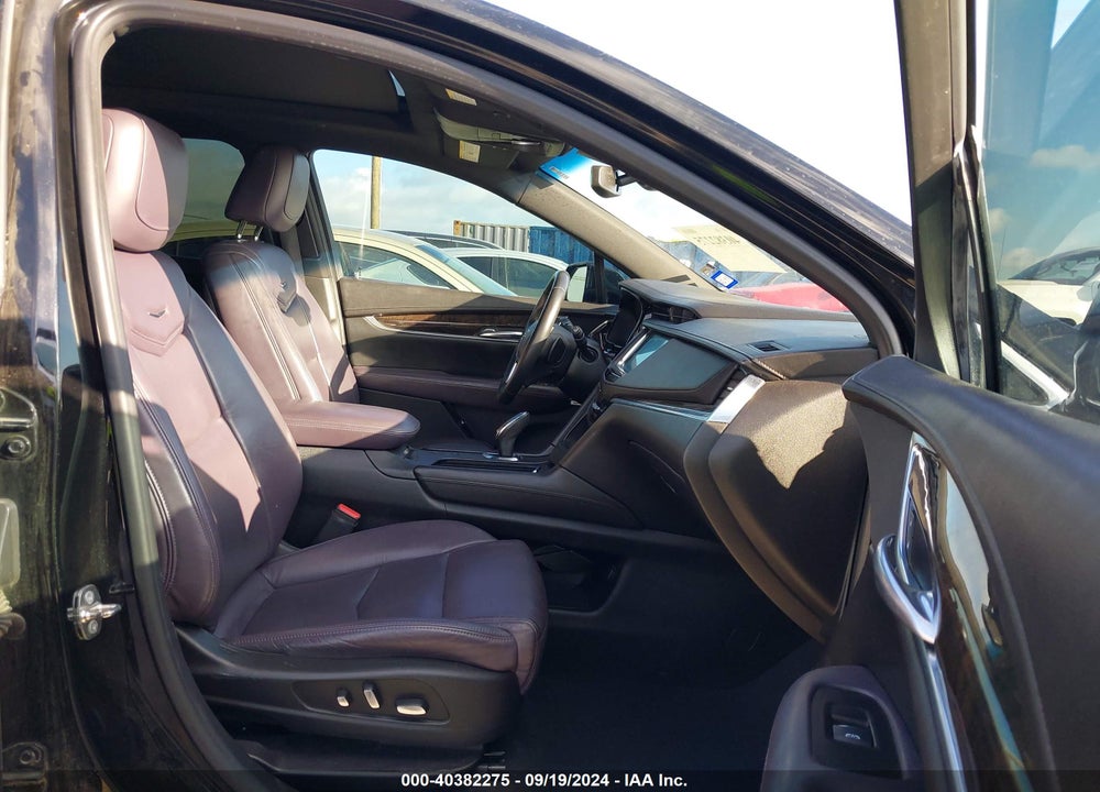 2017 CADILLAC XT5 LUXURY VIN: 1GYKNBRS8HZ118633