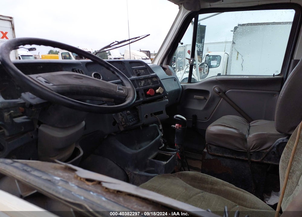 1999 STERLING TRUCK LT 9513 VIN: 2FZXKEDB8XAA51882