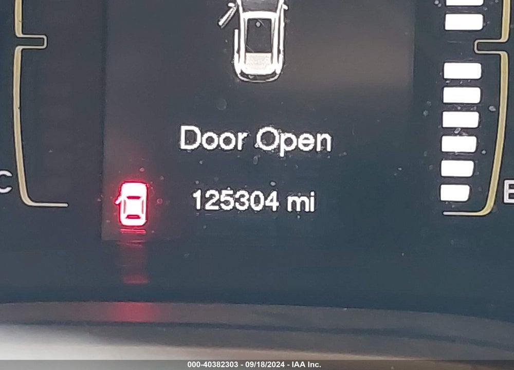 2015 JEEP CHEROKEE LATITUDE VIN: 1C4PJMCB3FW674827
