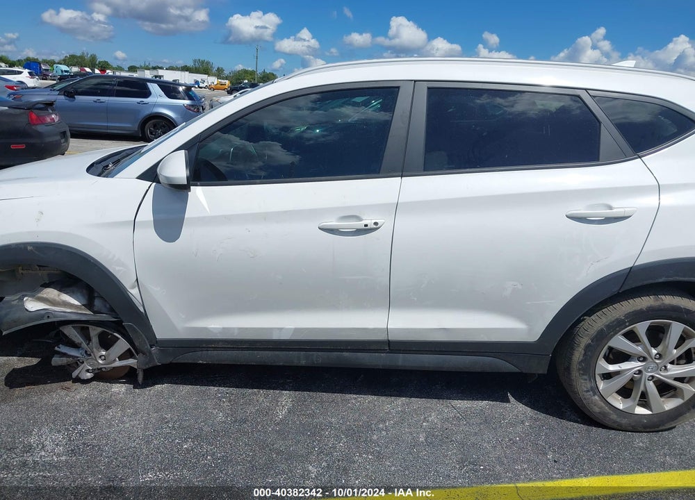 2020 HYUNDAI TUCSON VALUE VIN: KM8J33A40LU107234