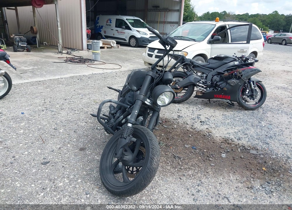 2010 VICTORY MOTORCYCLES HAMMER 8-BALL VIN: 5VPBB26D6A3002135