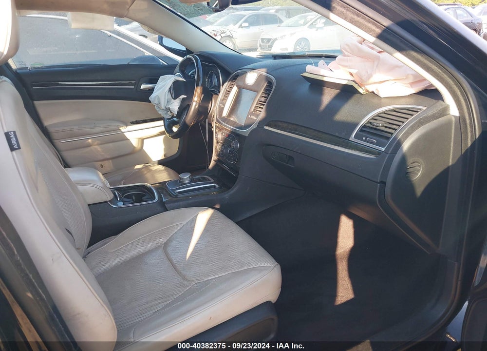 2016 CHRYSLER 300C VIN: 2C3CCAEG0GH282392