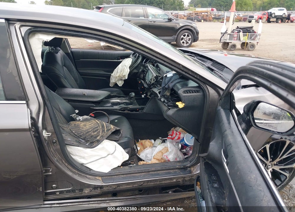 2020 TOYOTA CAMRY SE VIN: 4T1G11AK9LU326342