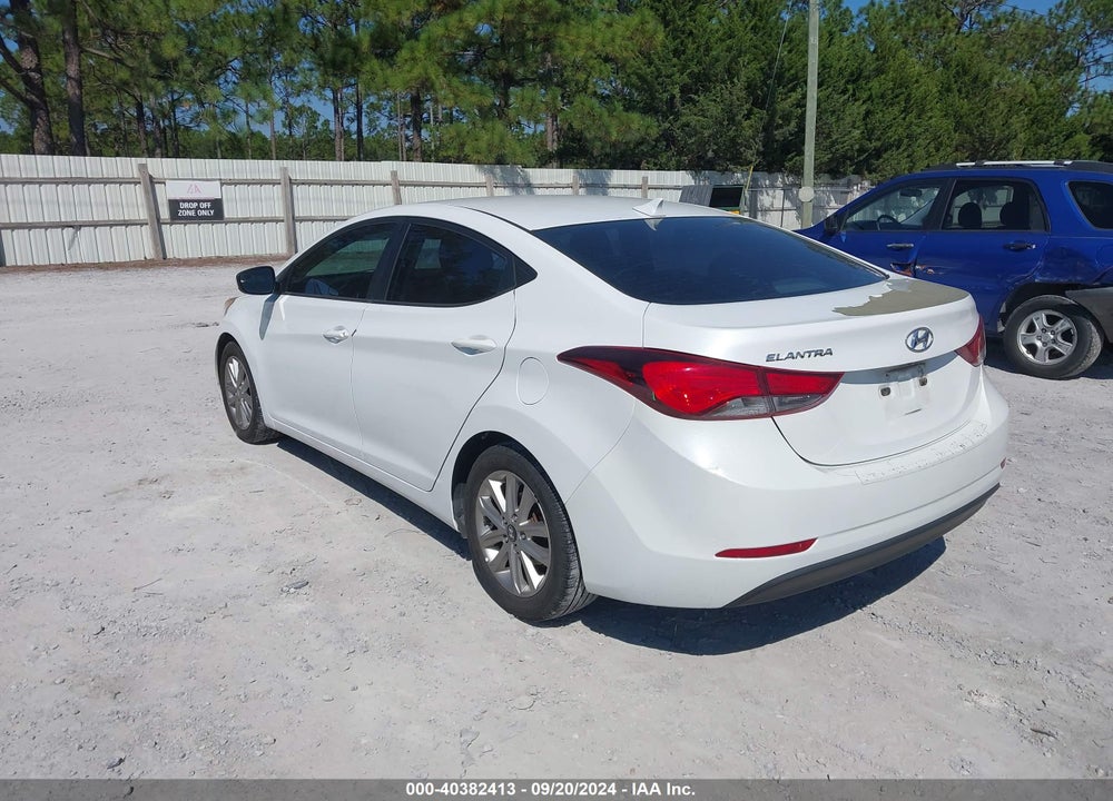 2015 HYUNDAI ELANTRA SE VIN: 5NPDH4AEXFH638439
