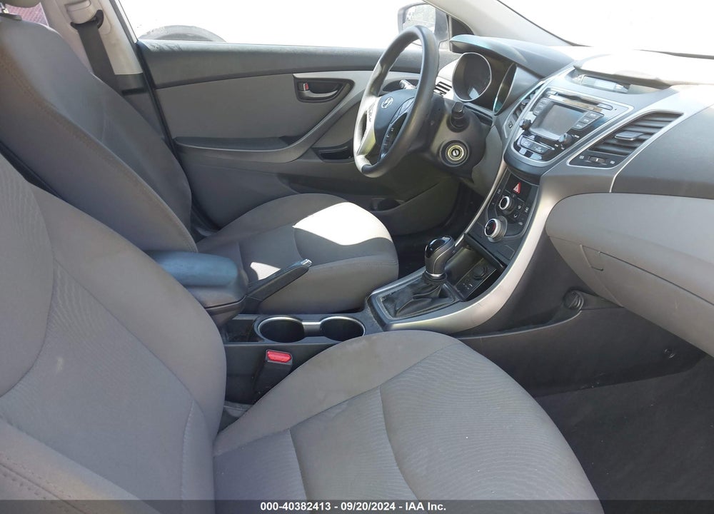 2015 HYUNDAI ELANTRA SE VIN: 5NPDH4AEXFH638439