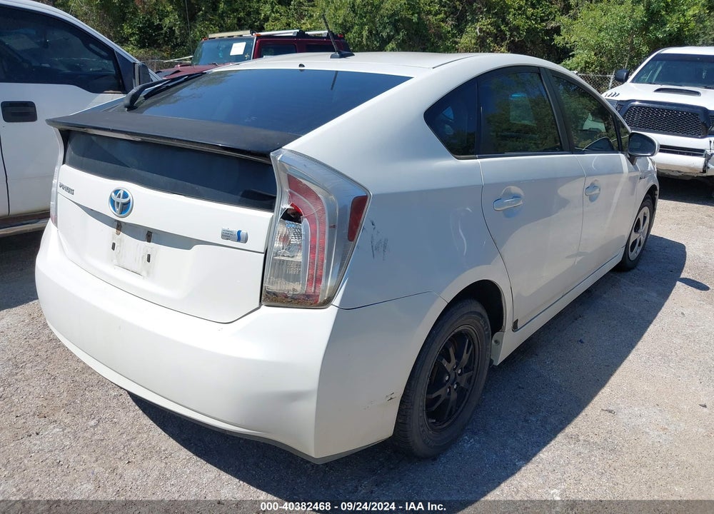 2013 TOYOTA PRIUS THREE VIN: JTDKN3DU5D5553471